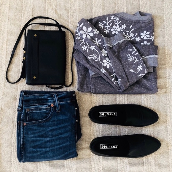 Element embroidered pullover - Picture 3 of 3